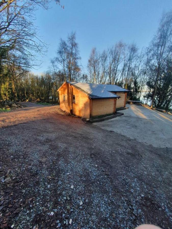 Stunning Log Cabin On The Lake Portroe Exterior foto